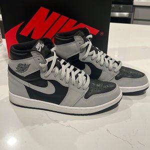 Air Jordan 1 Shadow Grey Retro